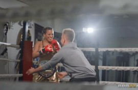 Транс алиса в поезде порно