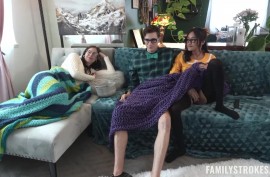 Смотреть порно изнасилование тройное проникновение