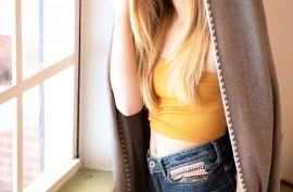 Порно юные дрочат письки